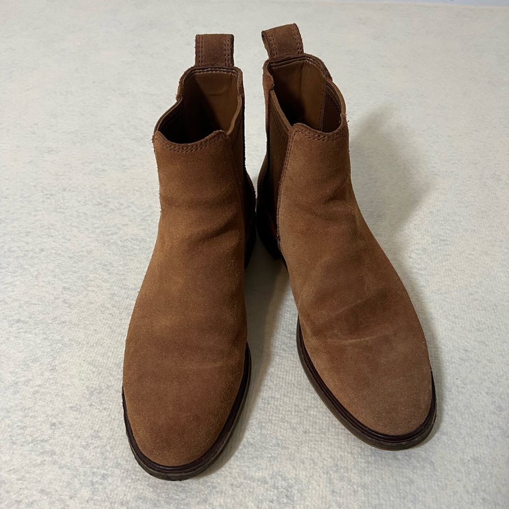 Clarks Ankle Chelsea Boots